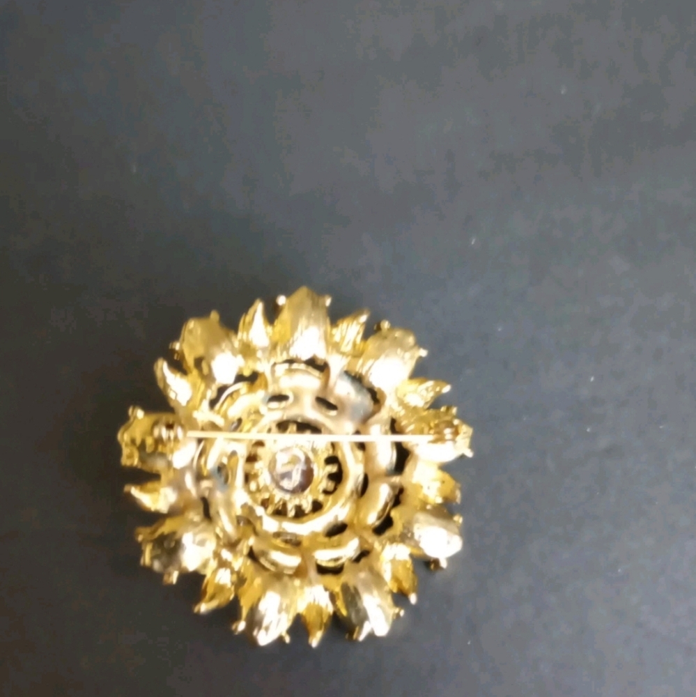 Blue Rhinestone Gold Tone Brooch Pin - Picture 7 of 10